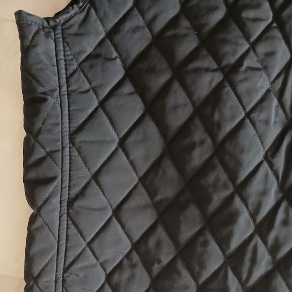 Zara Large. Men's zip up quilted lined vest - Picture 8 of 8